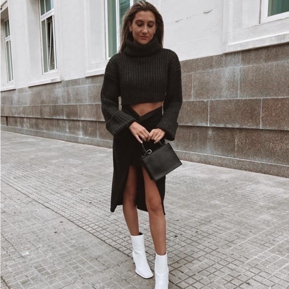 NWT ZARA High Waisted Knotted Midi Dress size XS - Picture 3 of 10